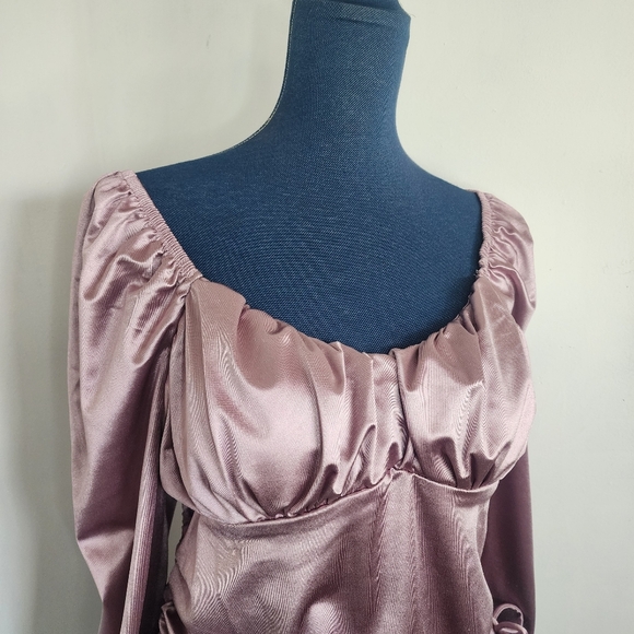 Madden NYC Satin Ruched Emma Top Balloon Sleeves - Picture 8 of 11